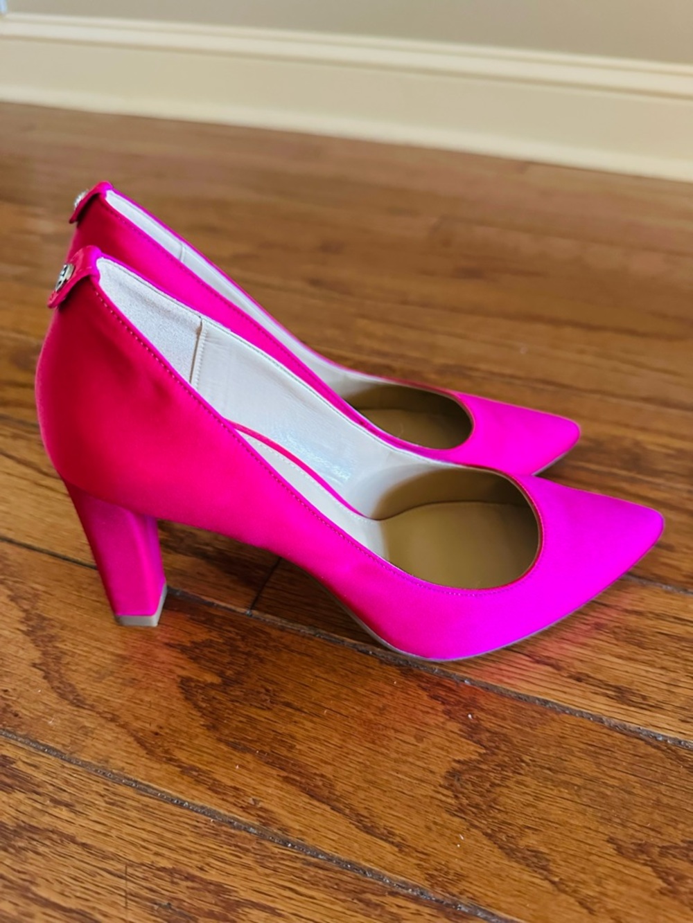 Michael Kors Hot Pink Pointed-Toe Mid Heel Pumps